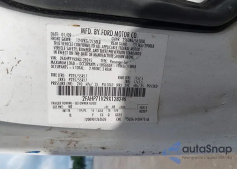 2009 Ford Crown Victoria Police/Police Interceptor z USA, uszkodzony, nr VIN 2FAHP71V29X128245